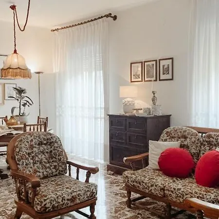 Akradina Bed & Breakfast Syracuse